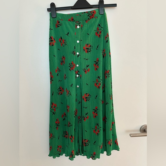 ASOS Dresses & Skirts - ASOS Green Floral Midi Skirt